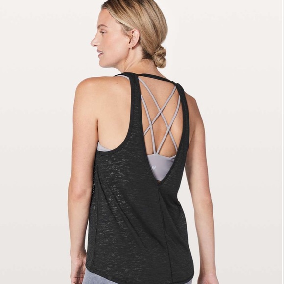 NWT Lululemon Breeze Through Tank Size 8 - Picture 2 of 9